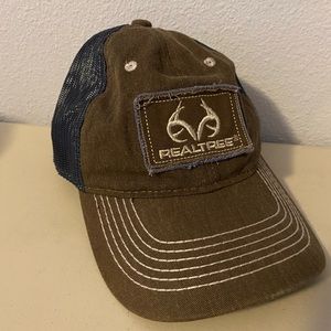 Realtree trucker hat